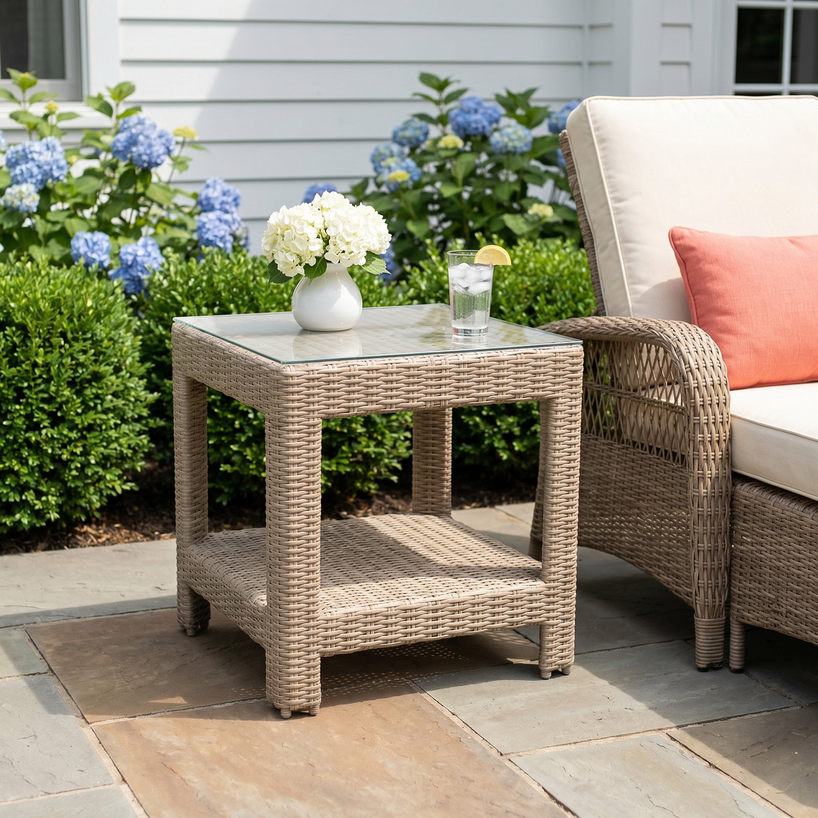 Henri 23" Patio Side Table