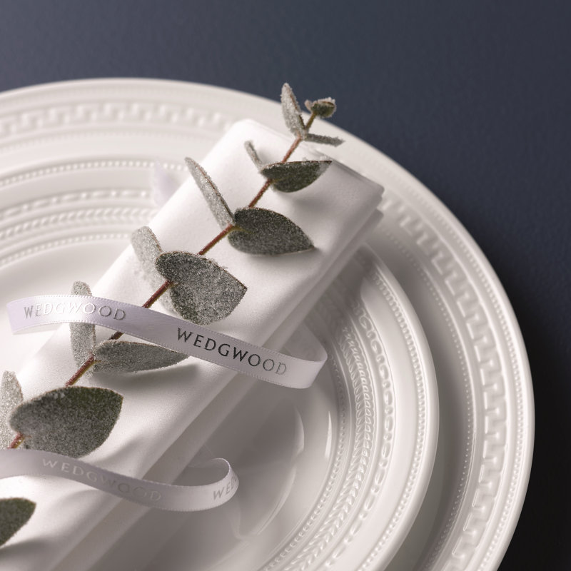 Intaglio Bone China Dinnerware Set - Service for 4