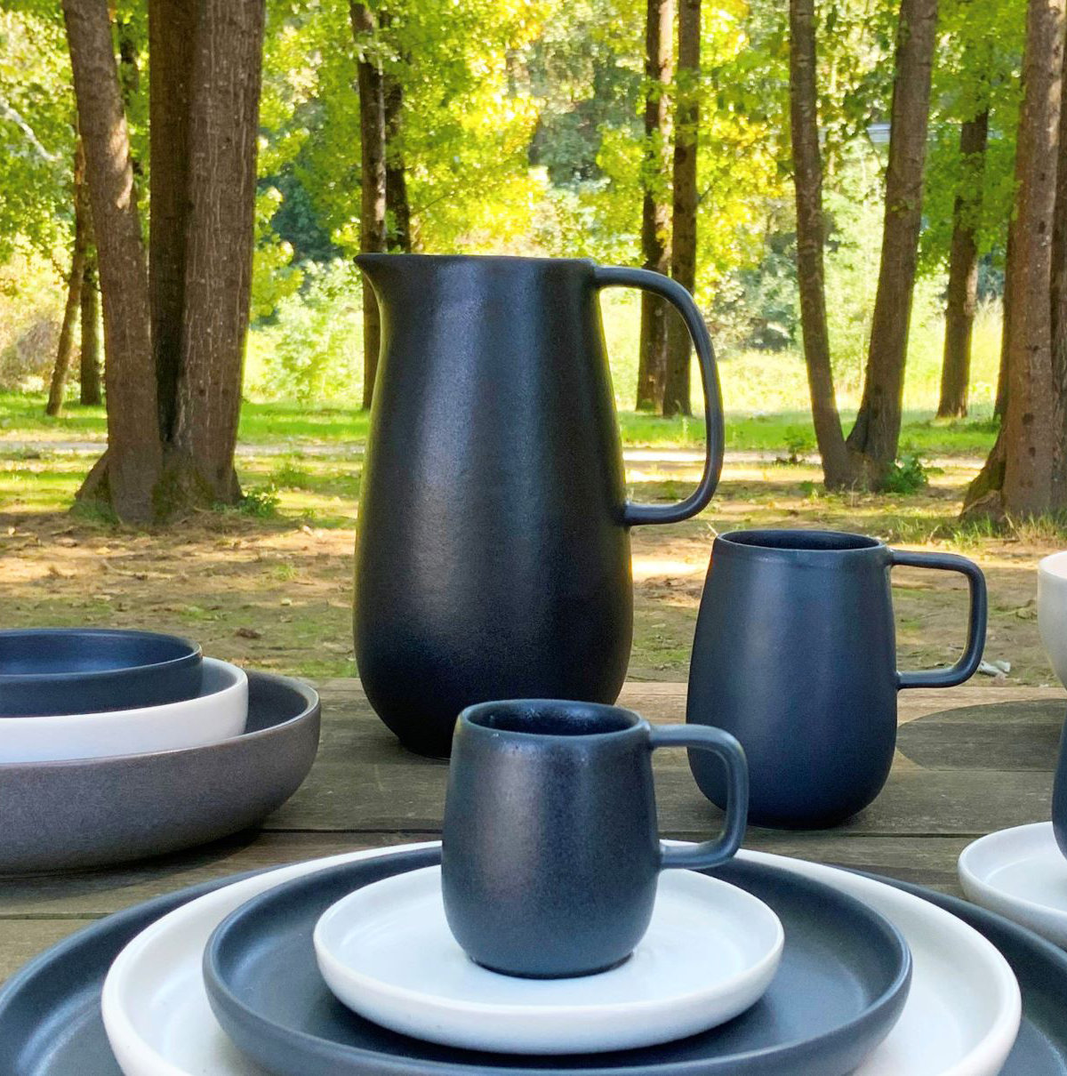 Mesa Stoneware Pitcher, Black