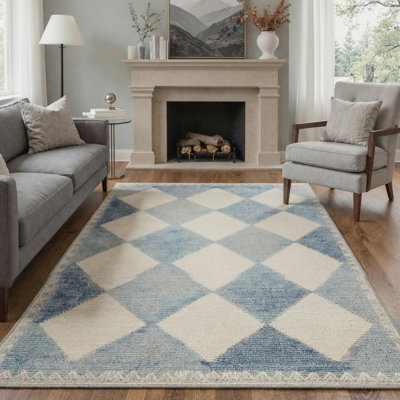 Teshayla Coastal Geometric Diamond Machine Washable Blue / Beige Indoor Area Rug with Non-Slip Backing