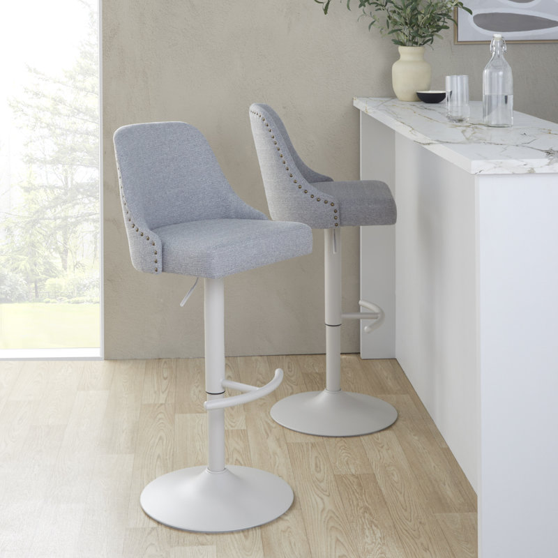 Tabouret de bar clouté réglable avec repose-pieds arrondi en T - ensemble de 2, Gris clair, Gris perle
