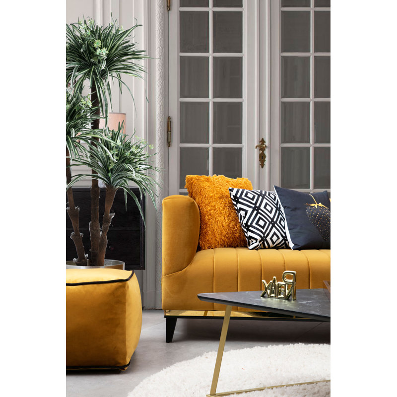 Upholstered L-Shaped Sectional Right Hand Facing