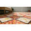 Tapis rustique rouge à motif géométrique tissé à plat