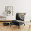 Fauteuil de chambre rembourré moderne doré et noir avec spirales vibrantes dorées et noires