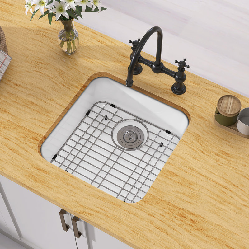 L 19 po x P 19 po sous-comptoir / comptoir blanc avec évier de cuisine en argile réfractaire à simple cuve de ferme pour petite salle de bain avec accessoires
