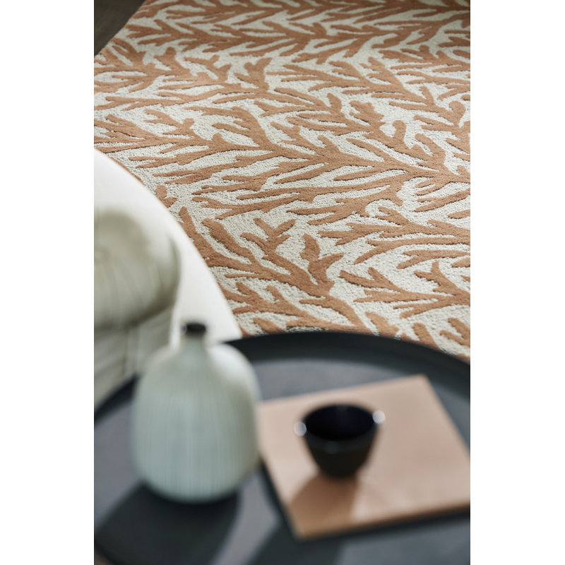 Wool Floral Area Rug in Brown/Ivory, Rectangle 4'7" x 6'7"