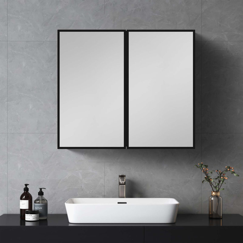 Solution de rangement de salle de bain polyvalente avec plusieurs options d'installation et beaucoup d'espace