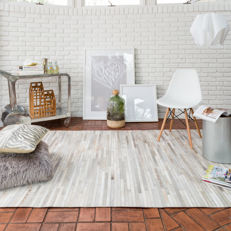 Murtaz Cowhide Geometric Indoor Rug, Rectangle 5' x 7'6"