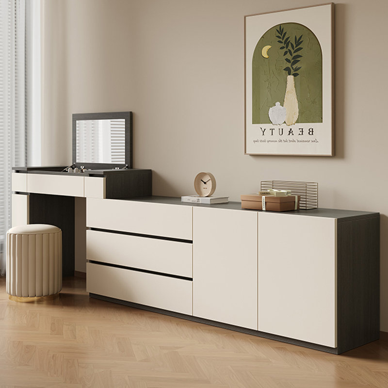 Barrine, Black/Off White