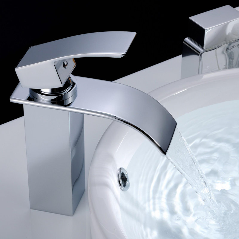 Robinet de lavabo de salle de bain à poignée simple en laiton