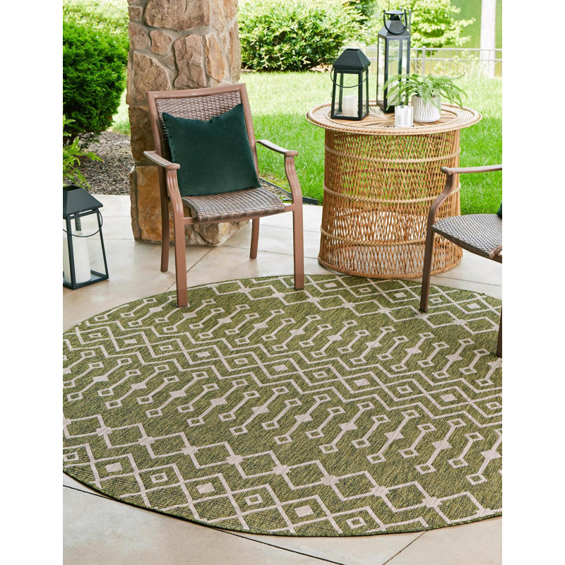 Adley Geometric Indoor / Outdoor Rug, Round 4'1"