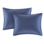 Literie bleu très grand / très grand en seersucker. 8 Collection. Motif à rayures aquarelle. . Édredon, taies décoratives, coussins, courtepointe, taies décoratives. Lavable à la machine. Édredon et courtepointe Tranquil Decor. . Comprend-124826304-124826303