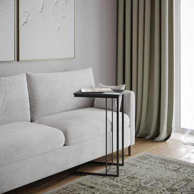 Sauncho End Table