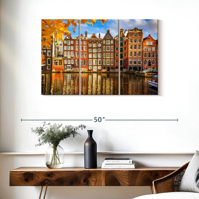 Bâtiments de Sireci au canal Amsterdam, H 24 po x l 38 po