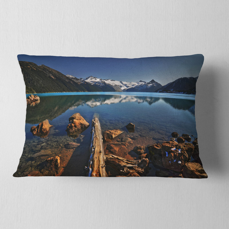 Coussin Large Large Logs in Mountain Lake