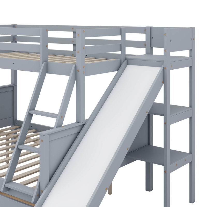 Lit simple superposé au dessus d'un lit double avec rangement à glissières et tablettes intégrées, Gris
