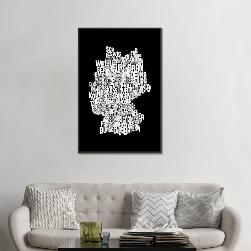 « text map of germany » par michael tompsett, impression sur toile tendue, H 26 po x l 18 po x P 1,5 po, Pas de tapis