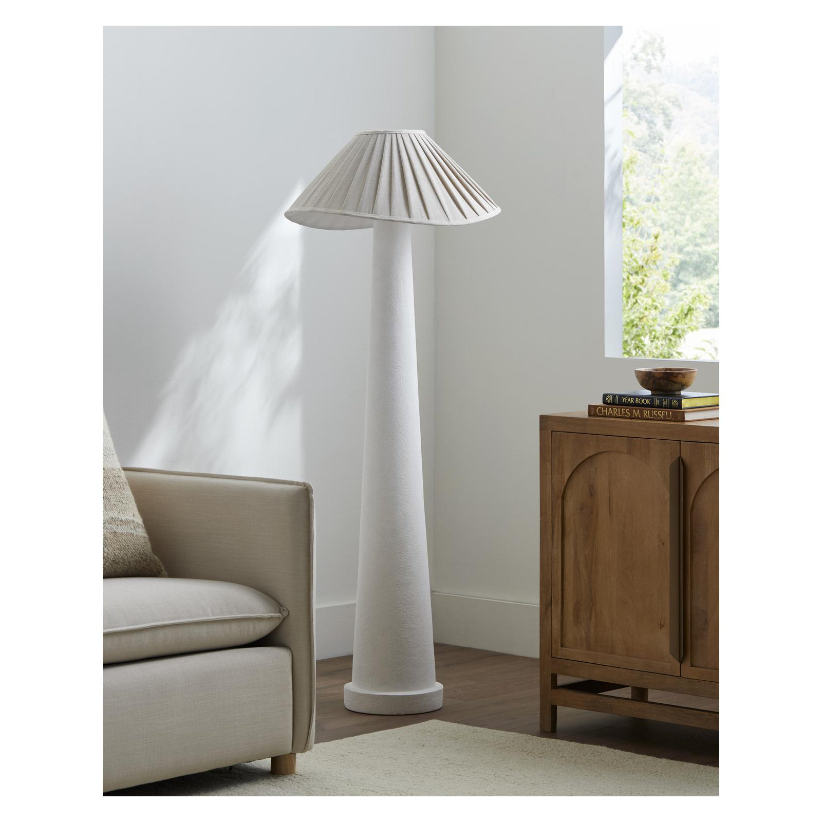 Buariki Floor Lamp