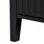Armoire de rangement Carrera avec motif ondulé, poignées en métal, pour la chambre à coucher, bois massif noir et surface en U