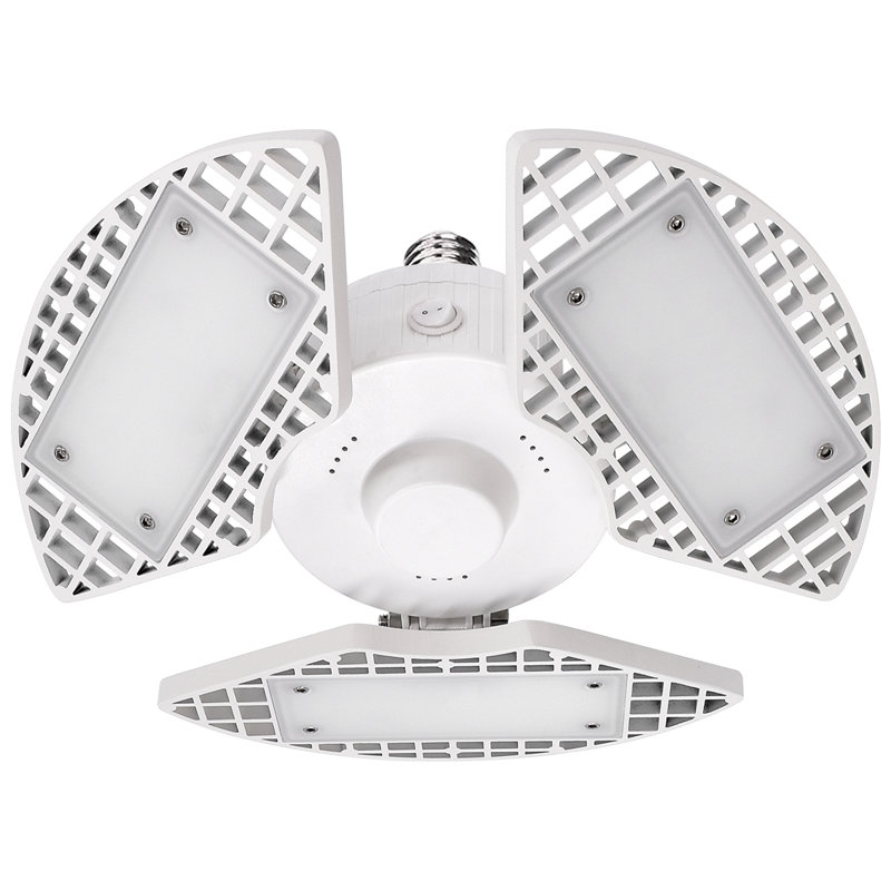 Luminaire de garage à DEL à lumière réglable E26 à 3 panneaux Luxof 8000 lumens, lumineux et lumineux