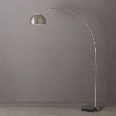 Lampe à arc demi-dôme 92 po - nickel satiné, base en marbre noir, demi-dôme en nickel satiné, à intensité variable, ampoule incluse