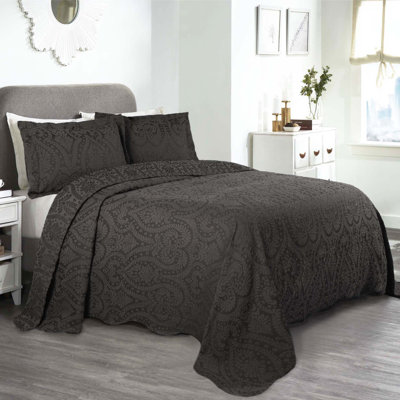 Aspen Floral Scalloped Edge Cotton Blend Coverlet / Bedspread with Sham Set