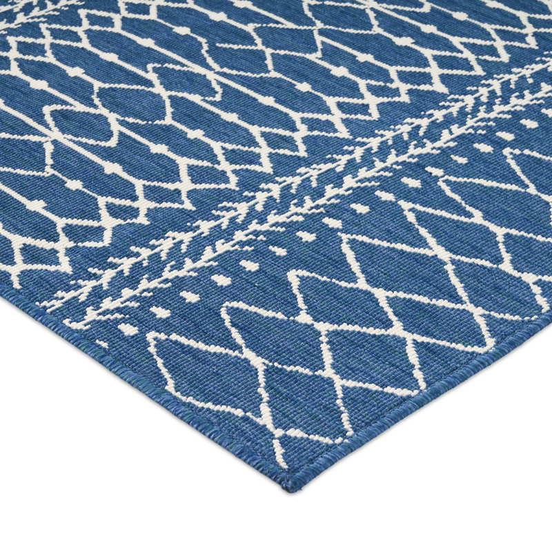 Aris Indoor/Outdoor Power Loomed Polypropylene Area Rug, Rectangle 5'3" x 7' 