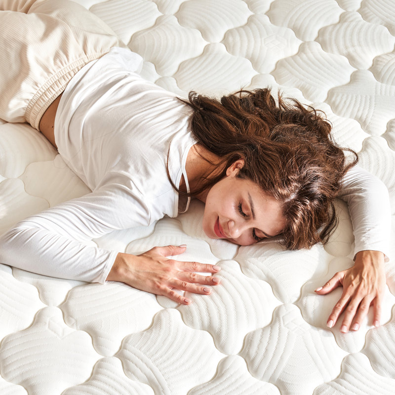 Très grand matelas de 12 pouces avec mousse à mémoire de forme et ressorts ensachés, mi-ferme pour le soulagement, soutien de zone de sommeil confortable, - gris et blanc pour chambre à coucher Ambiance Us