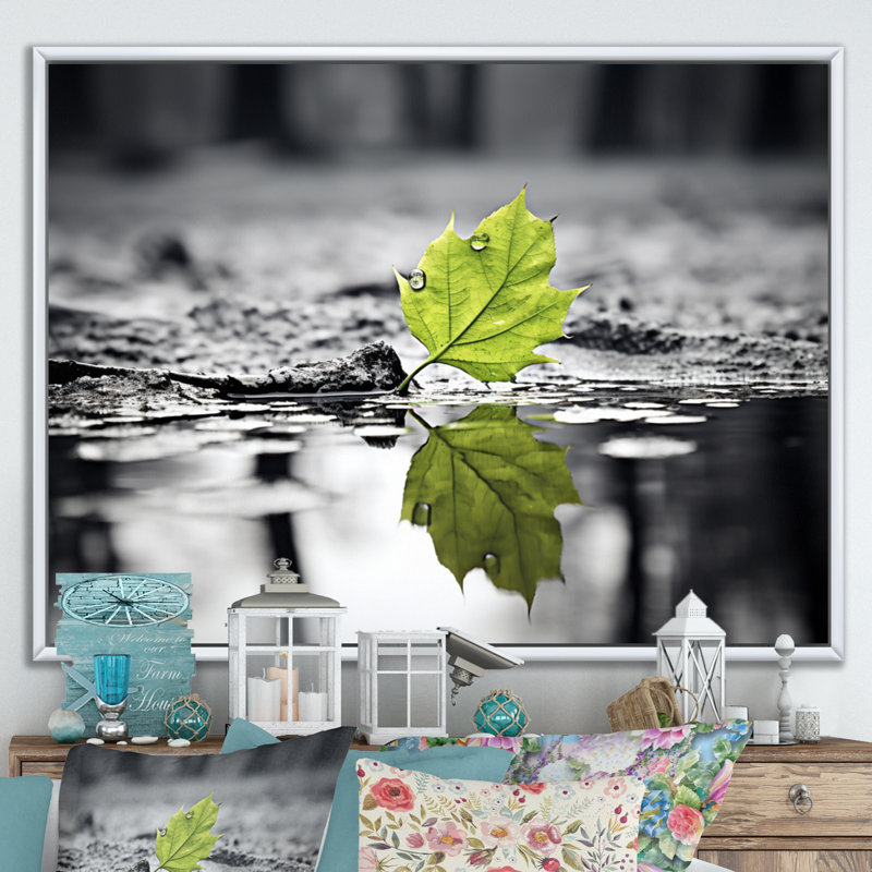 «Green Leaves Solitude In Winter II», reproduction d'art sur toile, H 12 po x l 20 po x P 1 po, Cadre flottant blanc