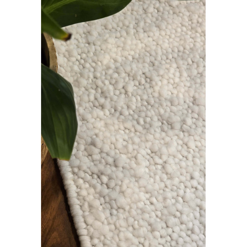 Deva Rectangle Area Rug in Off White, Rectangle 5' x 8'