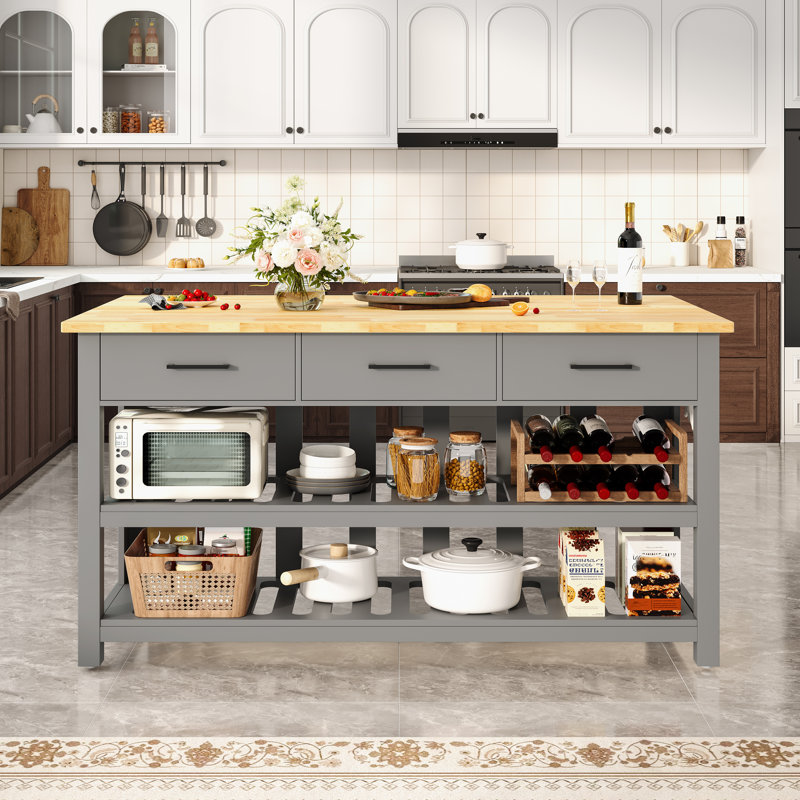 Îlot de cuisine 60 po en bois massif gris avec prise de courant et ports USB, table de préparation en bois avec 3 tiroirs et tablettes de rangement ouvertes, pour les cuisines et les salles à manger