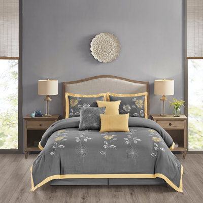 Rachelle Floral Comforter