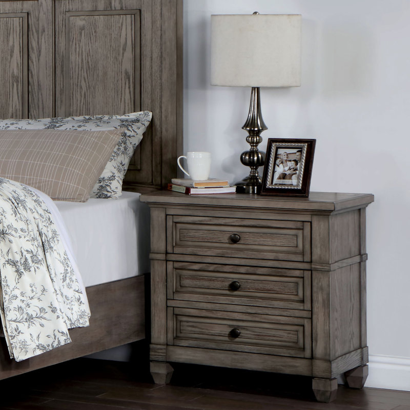 Wilniya 3-Drawer Nightstand
