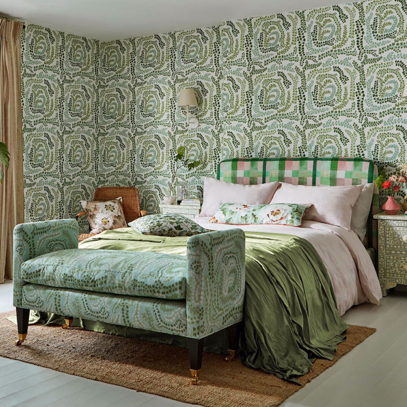 Fayola 10.05m x 52cm Wallpaper Roll, Clover/Chalk