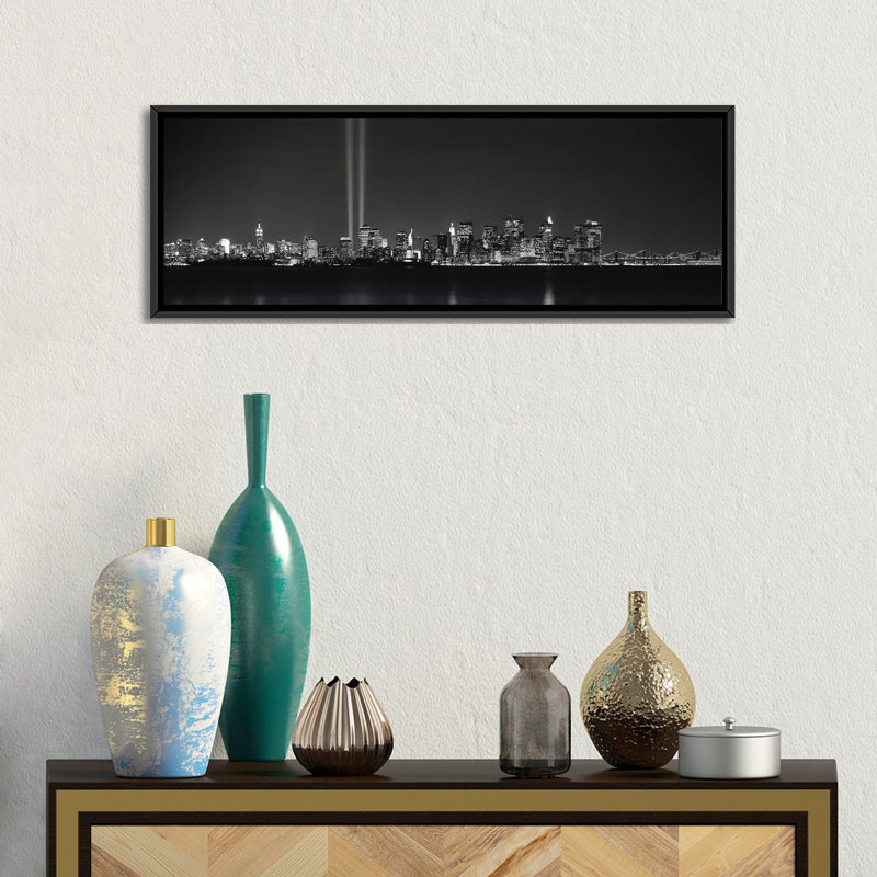 « new york », reproduction de photo sur toile, H 12 po x l 36 po x P 1,5 po, Cadre noir