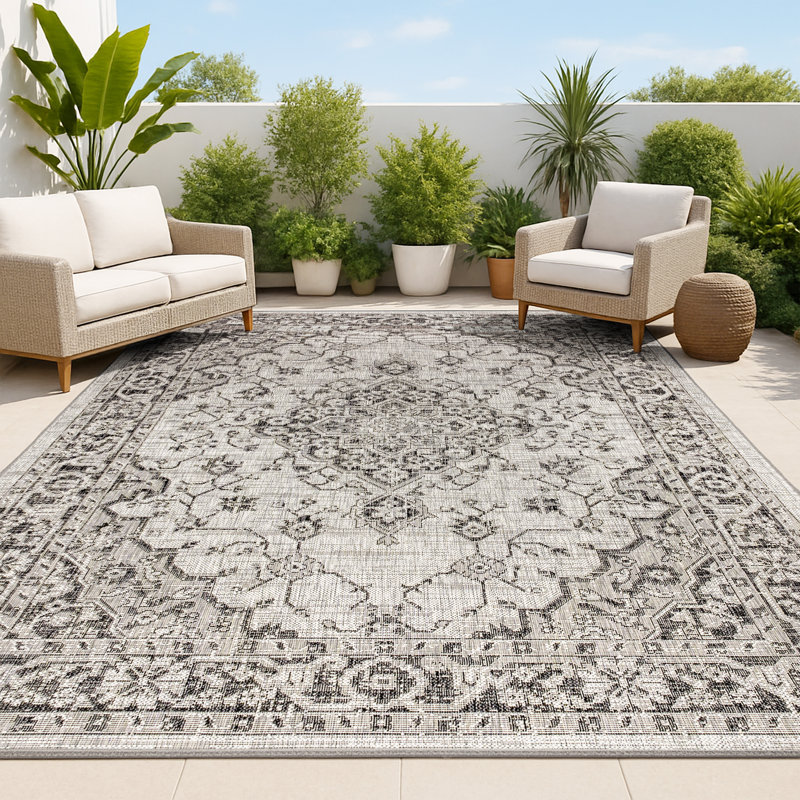 Tapis intérieur / extérieur gris / noir Nate Boho Medallion, Rectangle 3 pi 11 po x 6 pi