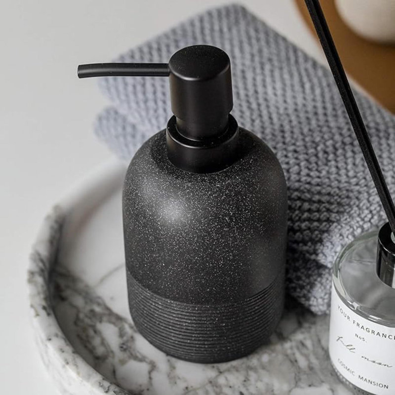 Soap Dispenser White,Hand Soap Lotion Dispenser For Bathroom Countertop,Soap Dispenser For Kitchen Sink., Black