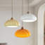 Dôme coloré - Lampes suspendues en forme de dôme avec accents en bois-362259904