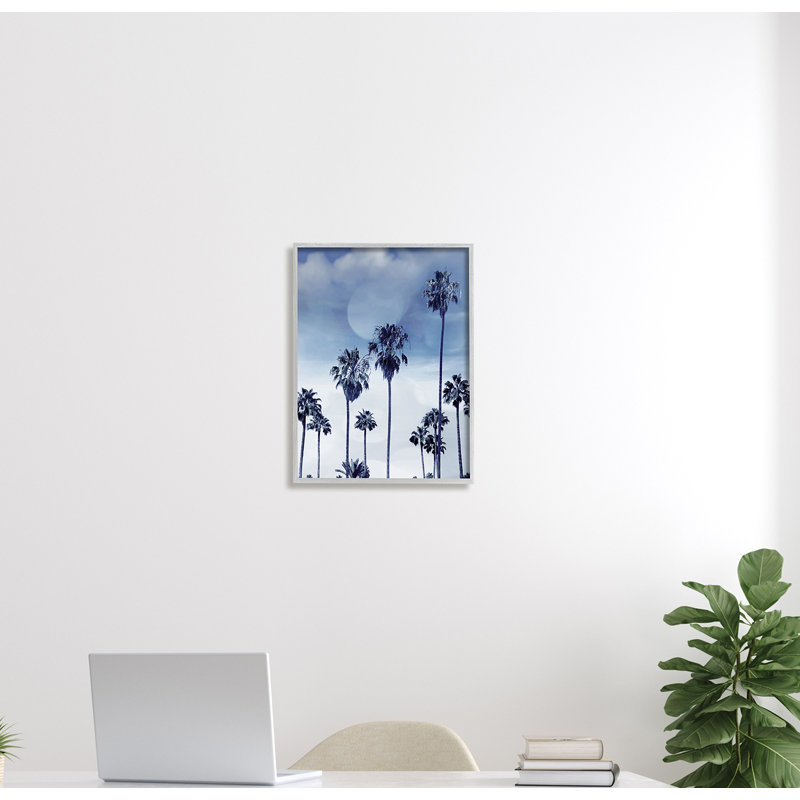 «Tall Tropical Pine Trees», impression monochromatique, H 20 po x l 16 po, Giclée encadrée noir minuit