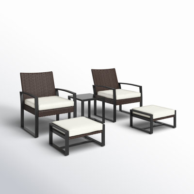 Ensemble de conversation en osier 5 pièces avec repose-pieds et table d'appoint Caillen