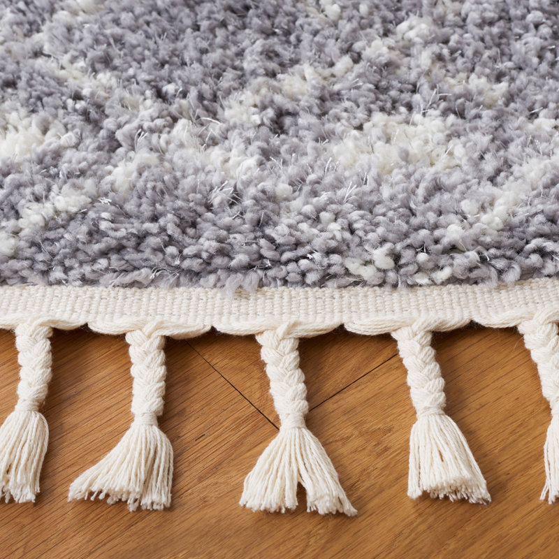 Wentworth Southwestern Light Gray/Ivory Area Rug, Rectangle 4' x 6'