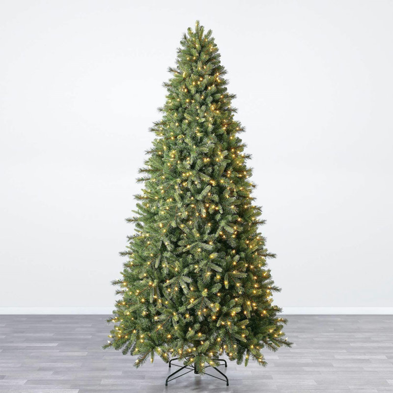 Arbre de Noël artificiel à DEL 9 pi avec lumières épinette Classics