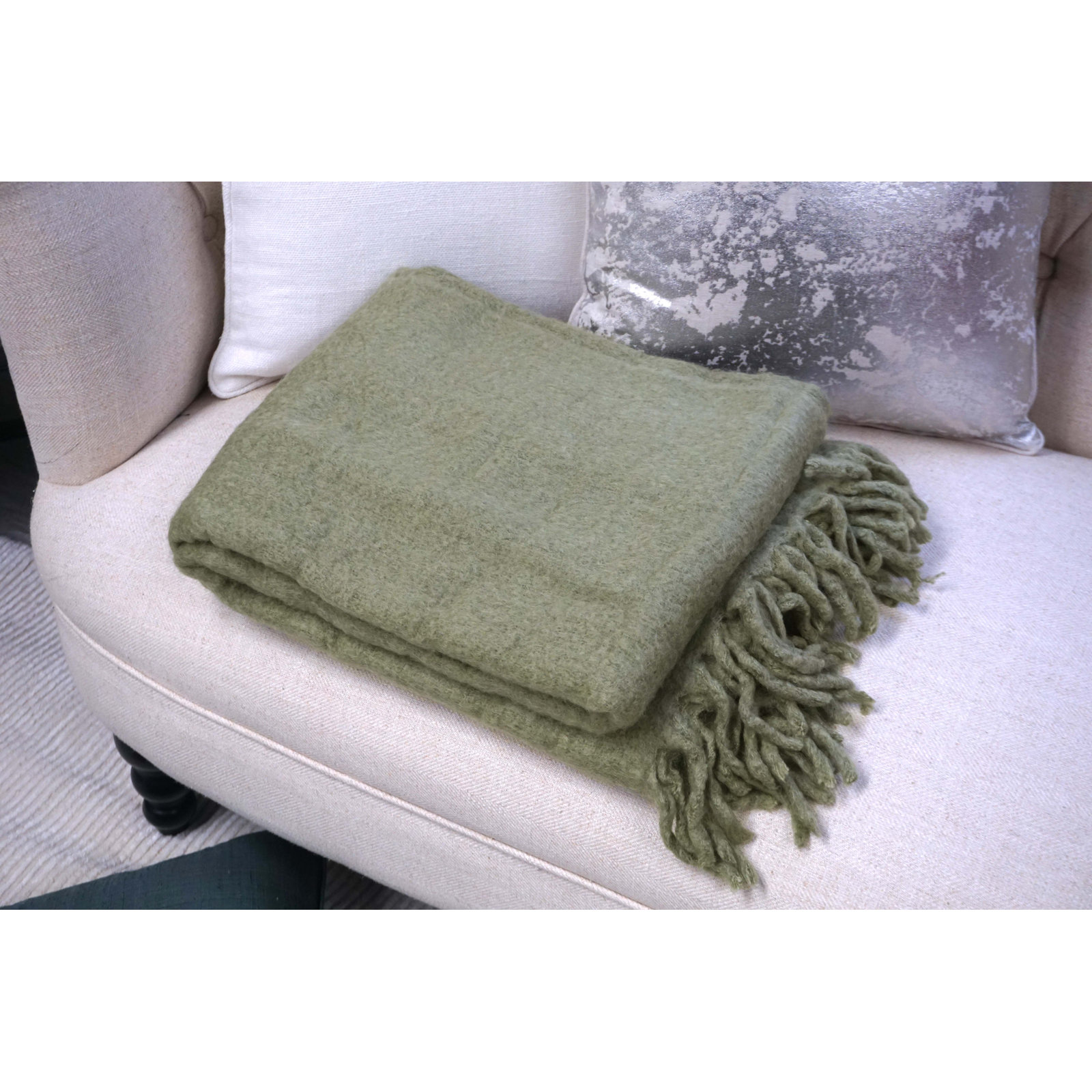 Hidalgo 100% Wool Hand Woven Throw Blanket, Light Green, 2.7