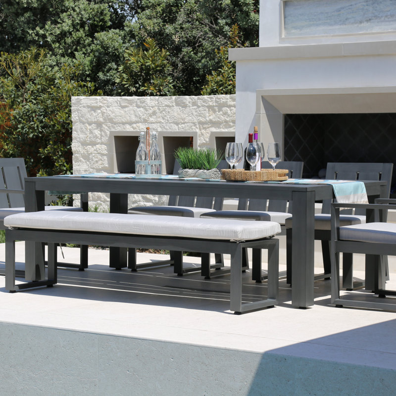 Redondo Outdoor Dining Table