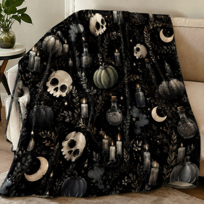 Couverture polaire à motif de crânes, citrouilles et lune pour l'Halloween, de style gothique et sorcière, douce et légère, idéale pour décorer un canapé, un lit, une chambre ou un salon.