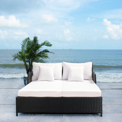 Cadeo 53.1'' Wicker Outdoor Patio Daybed