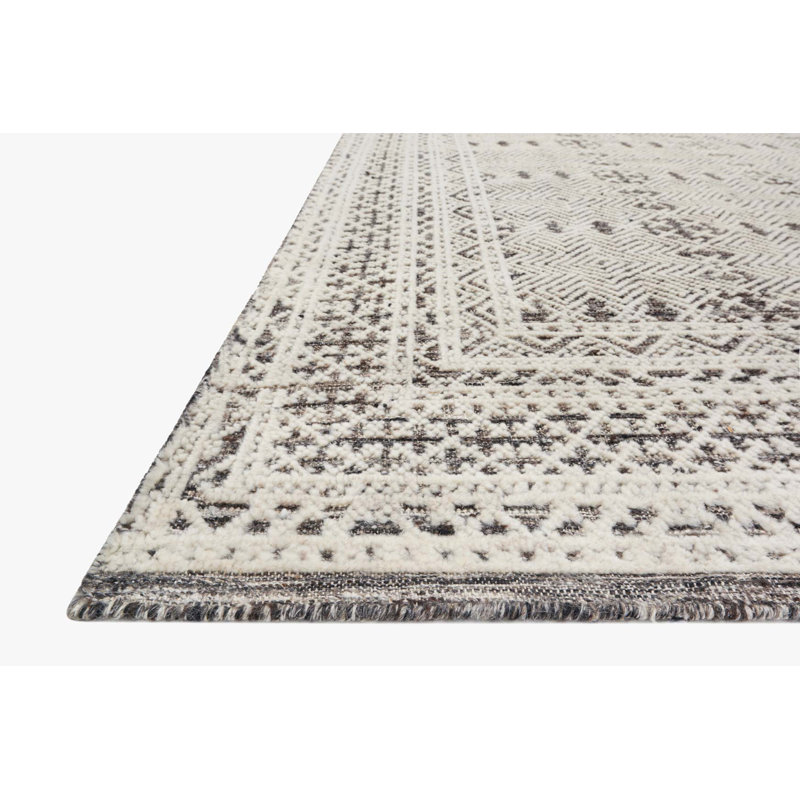 Watts Oriental Indoor Rug, Rectangle 2' x 3'