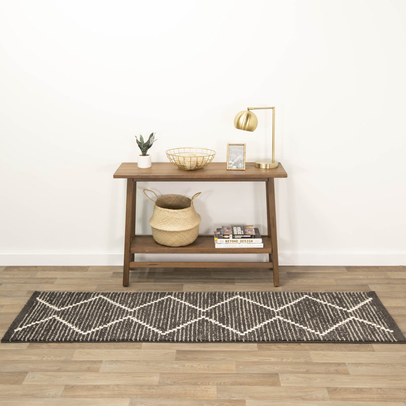 Tapis à motif géométrique Dedham, Tapis de couloir 2 pi x 6 pi 11 po