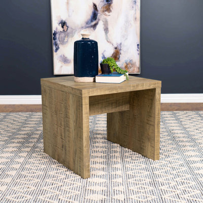 Table de bout carrée avec finition manguier, bois d'ingénierie, attrait rustique, esthétique du salon, utilisation