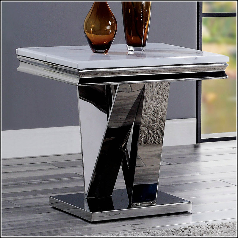 Table de bout élégante en faux marbre avec piédestal en forme de V, design moderne glamour pour des espaces de vie élégants